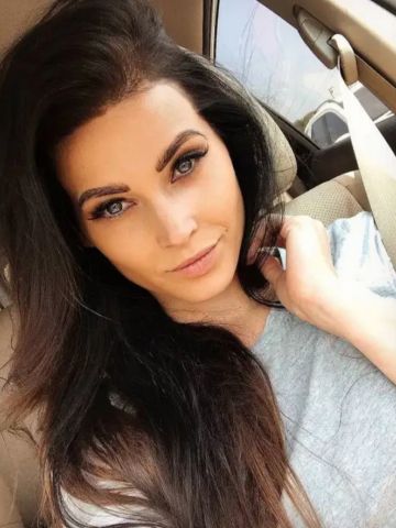 Лолита Строитель